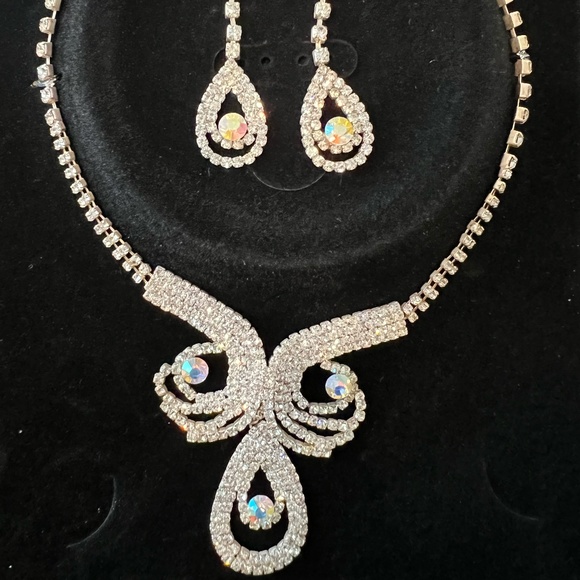 Stunning Bridal Jewelry Set Rhinestones - Picture 1 of 2